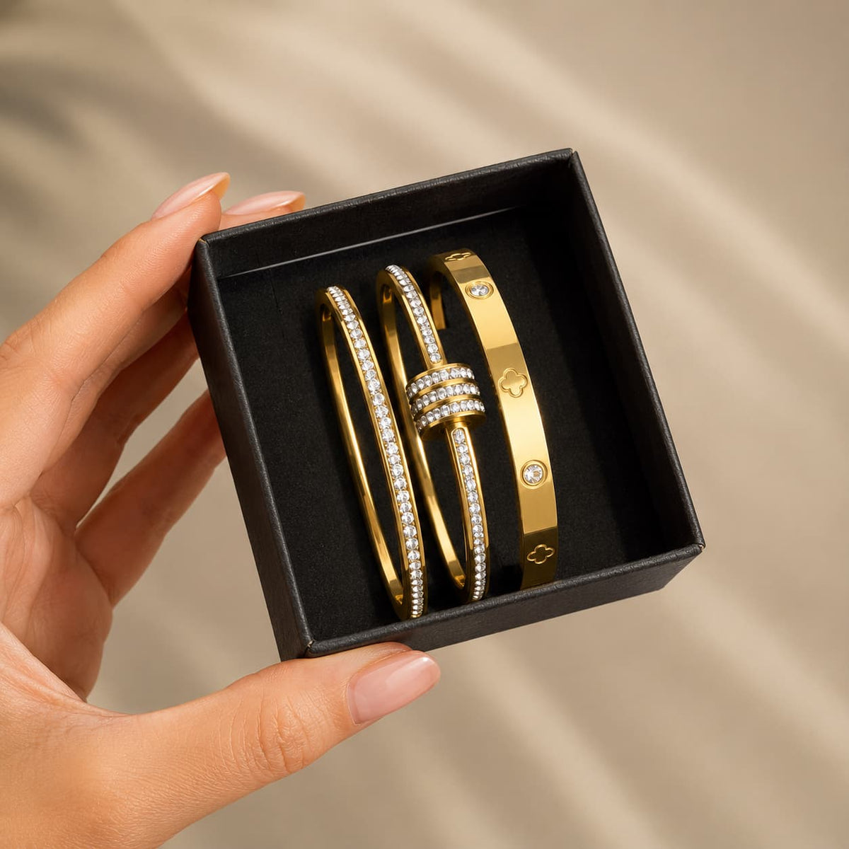 Set de Brazaletes Aurelia™ – Elegancia Dorada ✨